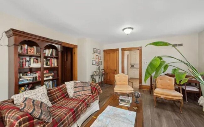 Building Photo - 303 3rd St NW