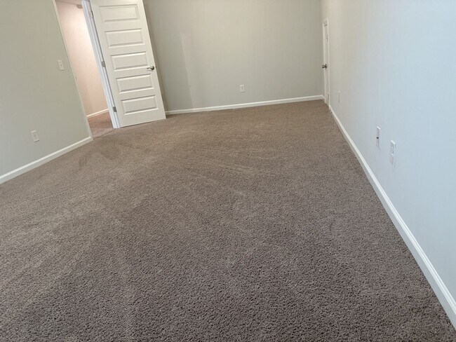 Building Photo - 5029 Castleoak Dr