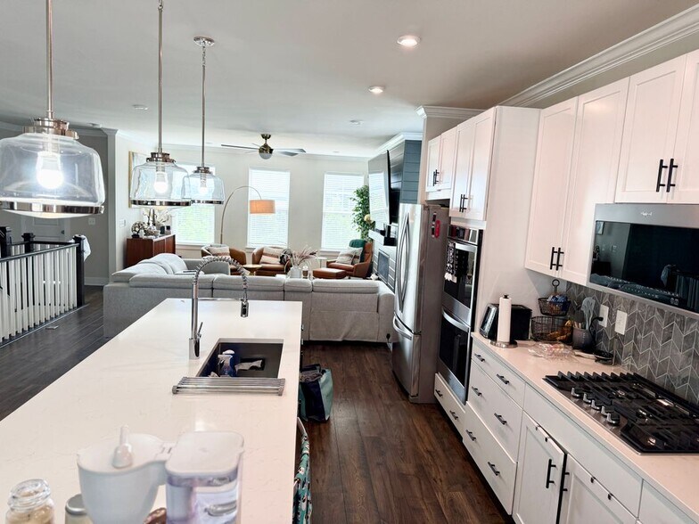 Building Photo - 1577 Sandpiper Bay Lp