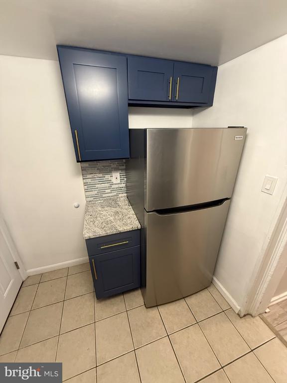 Building Photo - 2048 N Darien St