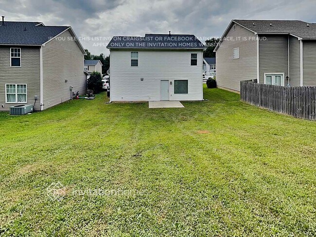 Building Photo - 716 Raindrops Rd