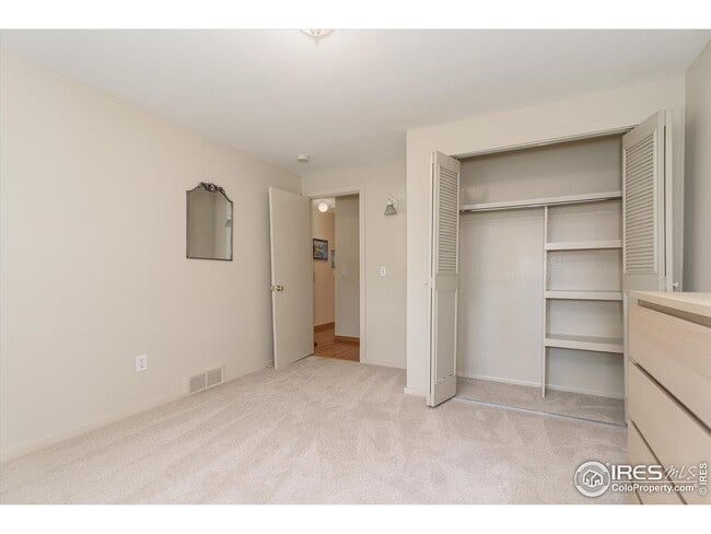 Building Photo - Charming 4-Bedroom Ranch in Prime Location...