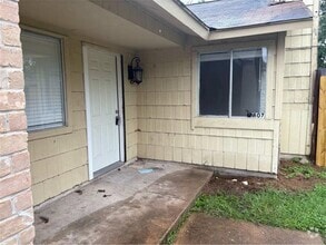 Building Photo - 17807 Northway Ct