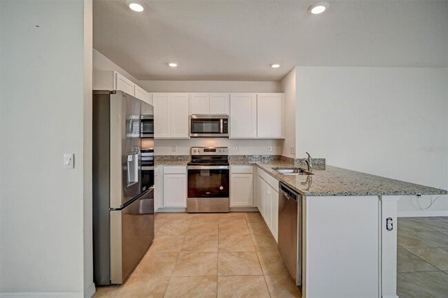 Building Photo - 2321 Tay Wes Dr