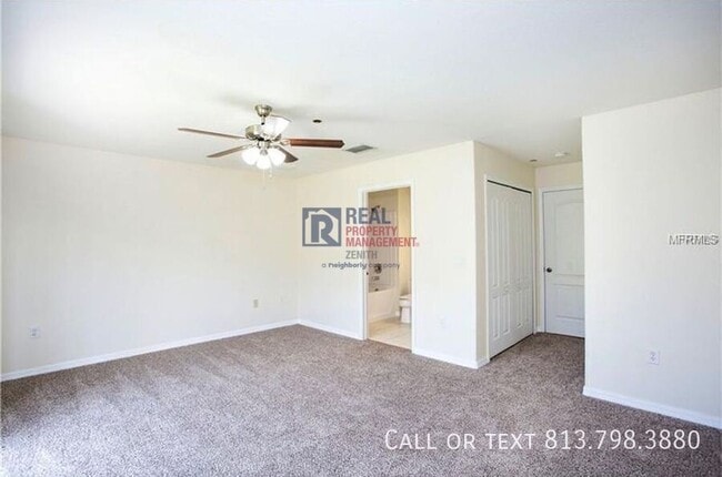 Building Photo - 2522 Lexington Oak Dr