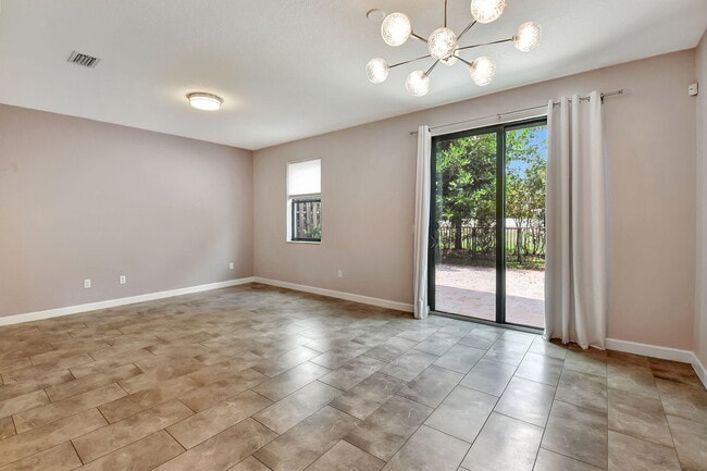 Building Photo - 12994 Anthorne Ln