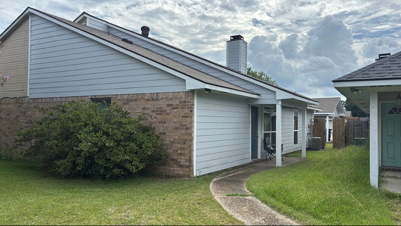 Building Photo - 5213 Berryville Ct