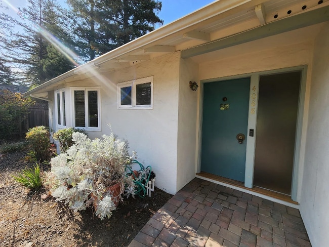 Building Photo - 4088 Laguna Way