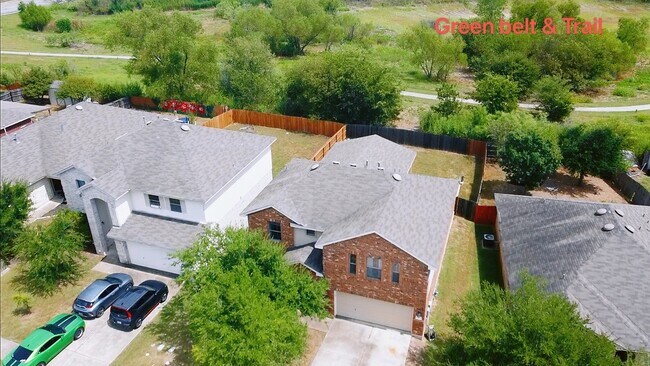 no back neighbor - 577 Quarter Ave