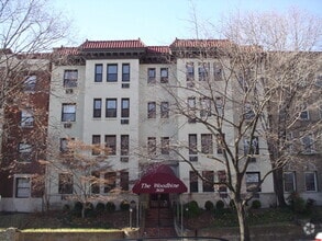 Building Photo - 2 BED 1 BATH Condo on the 1st Floor of The...