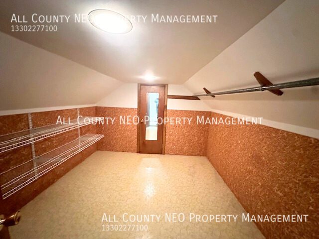 Building Photo - 3-bedroom available in Poland, OH!