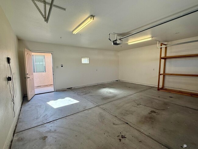 Building Photo - 3142 S Ragen Dr