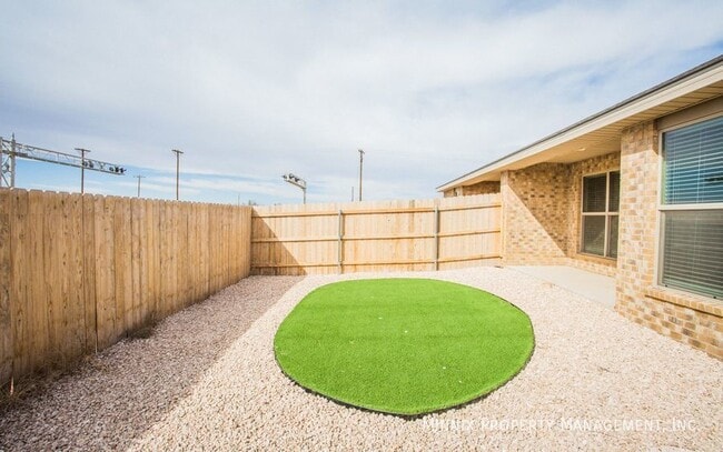 Building Photo - 1924 Langford Ave