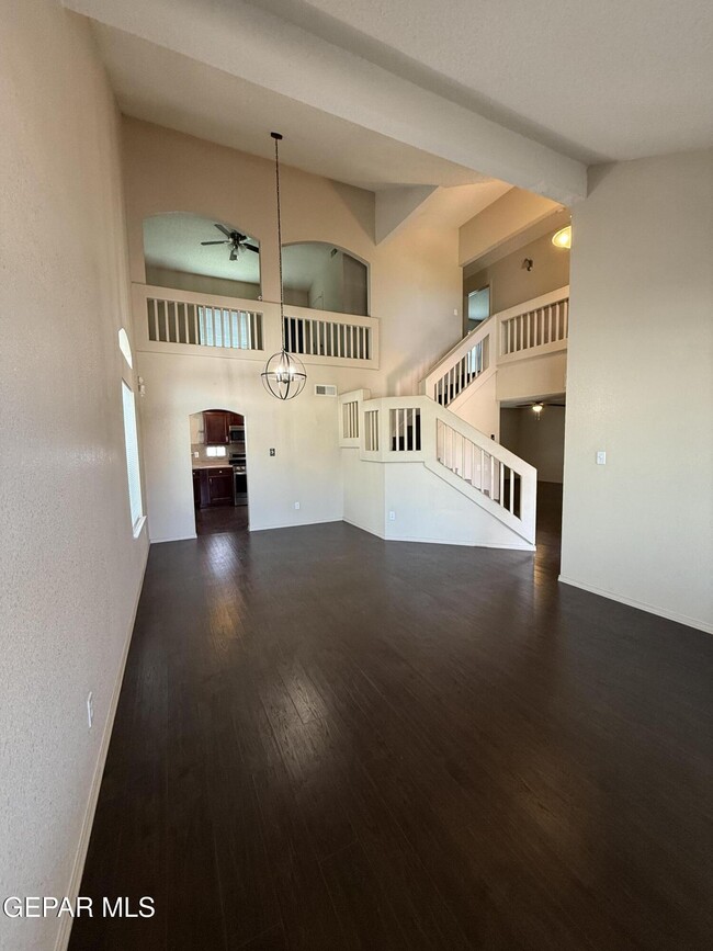 Building Photo - 12557 Paseo Lindo Dr