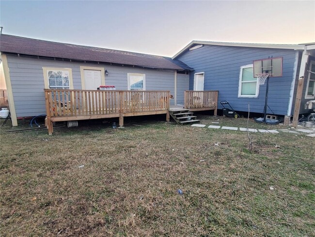 Building Photo - 570 County Rd 5102J