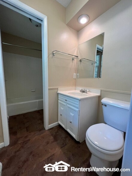 Building Photo - 2501 Rocklyn Dr