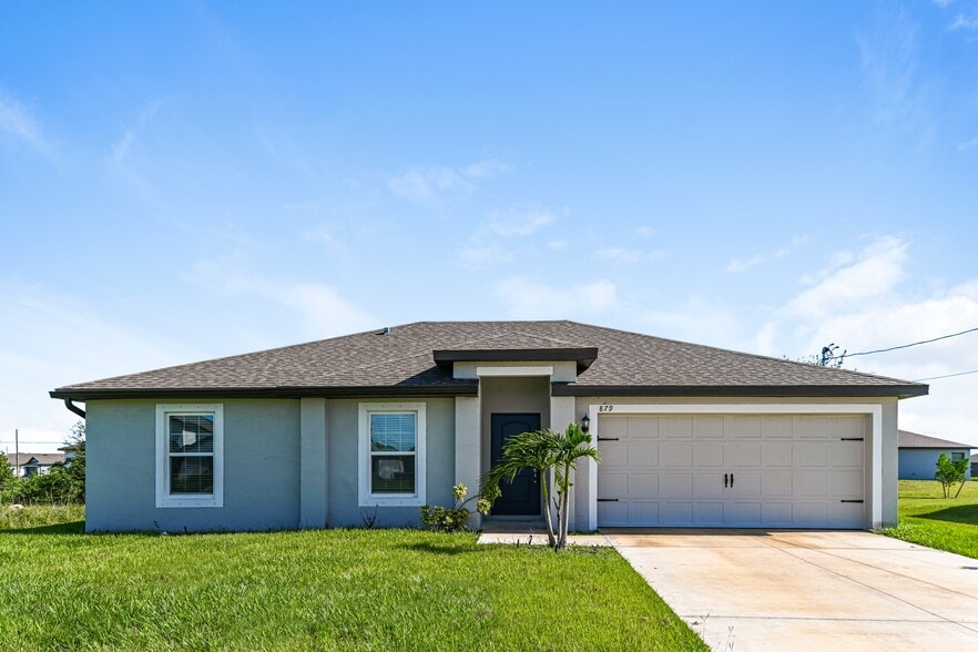 Primary Photo - 879 Youngreen Dr