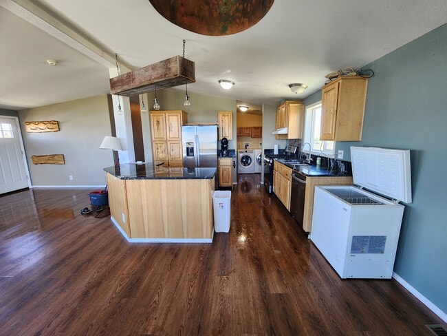 Building Photo - 27 Chief Joseph Rd