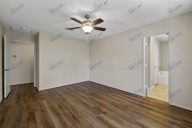 Building Photo - 5719 Colebrook Trail