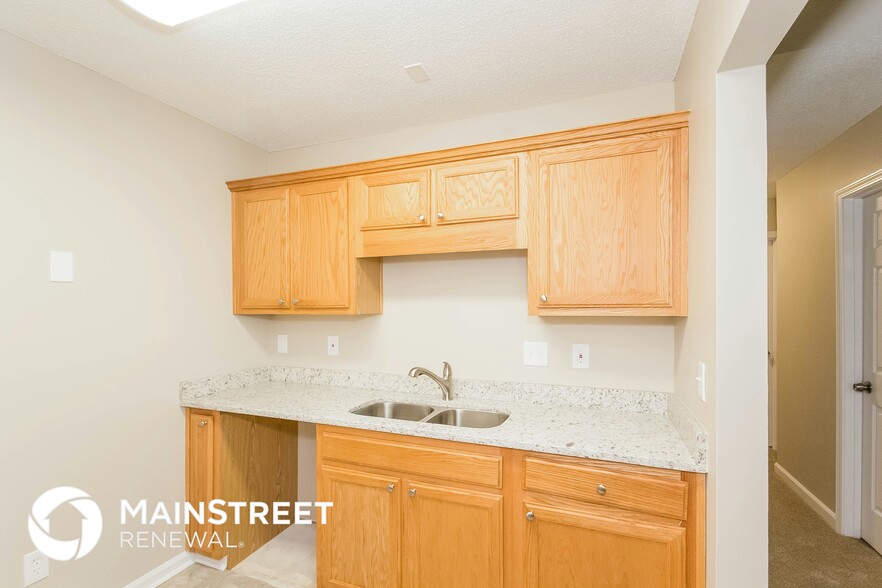 Building Photo - 5736 Eagles Feather Ln