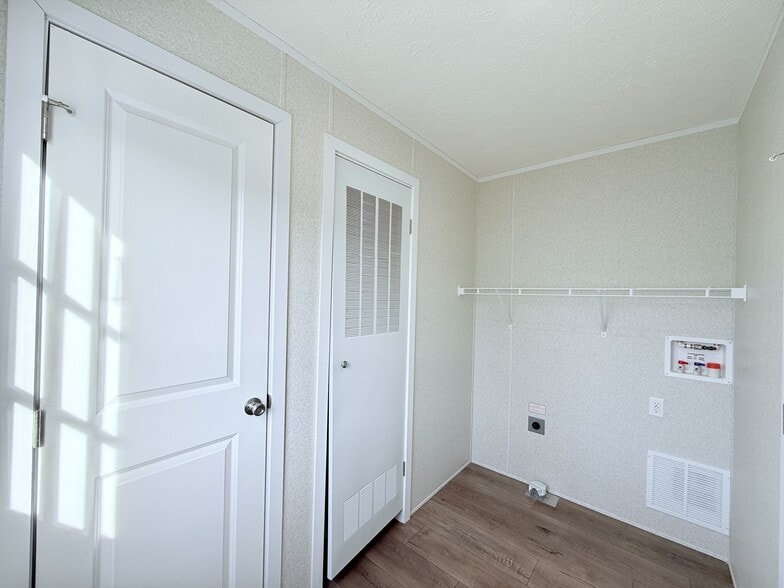 Building Photo - 29652 Cambridge Ct