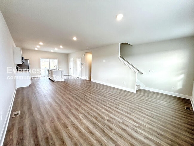 Building Photo - SPECIAL PROMOTION / Brand New 4 Bed/3.5 Bath Townhome with Garage / Pet-Friendly / Available Now!