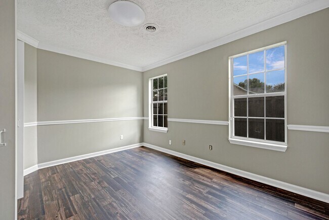 Building Photo - Move-In Ready 3B/2B Nashville Home!