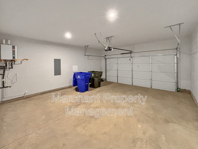 Building Photo - 137 Gervais Cir