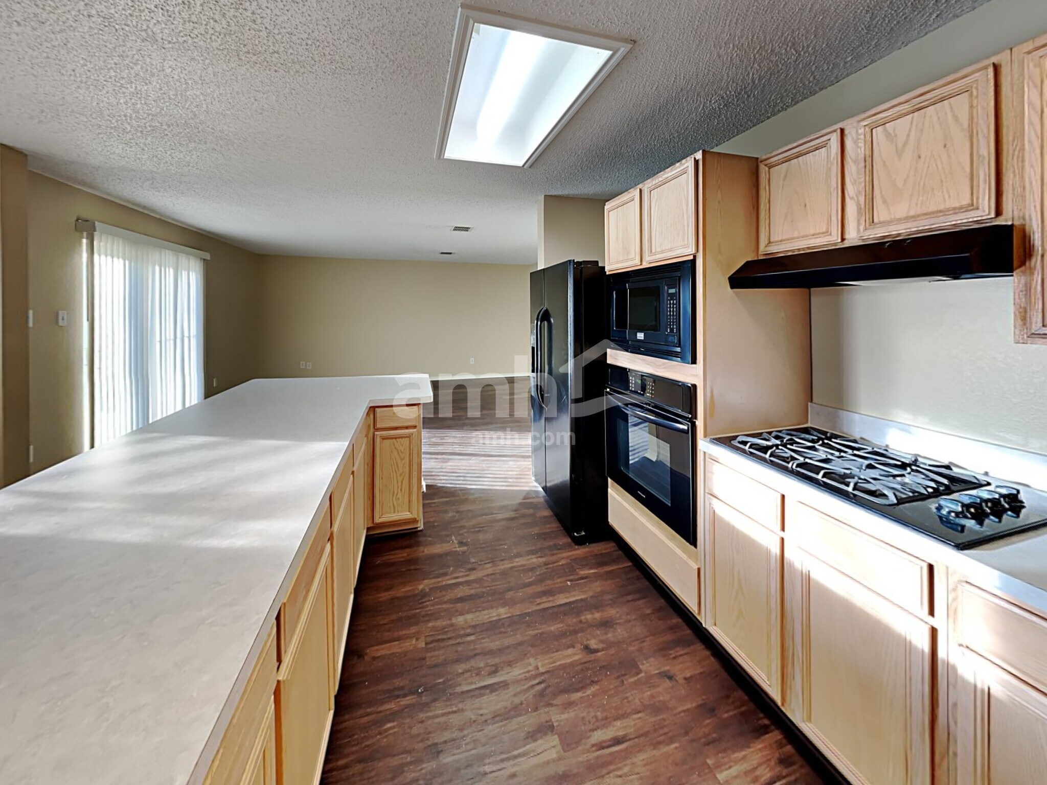 Building Photo - 316 Sunset Oak Dr