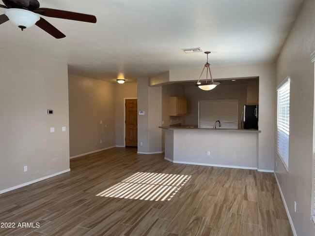 Building Photo - 6511 W Range Mule Dr