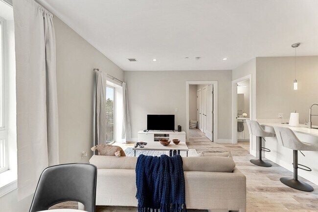 Building Photo - 1457 Tremont St