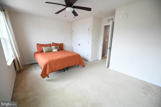 Building Photo - 23171 Ambrosia Ln