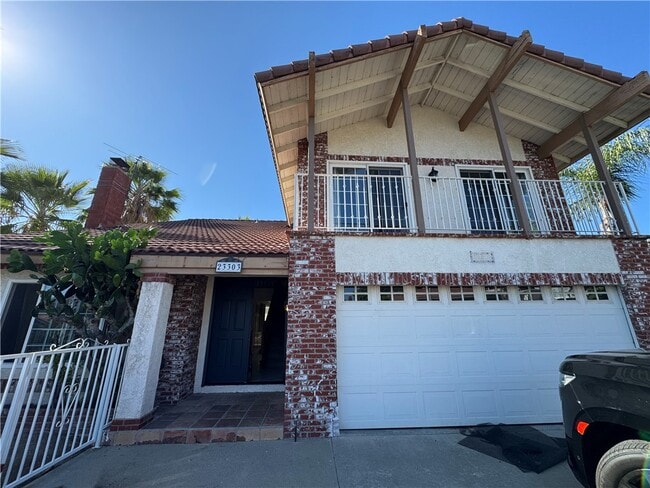 Primary Photo - 23303 Stirrup Dr