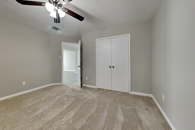 Building Photo - 15223 Keystone Bend Ln