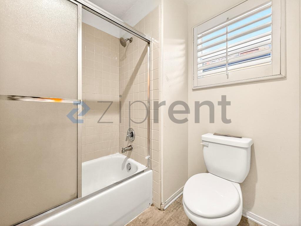 Building Photo - 19988 Via Joyce Dr