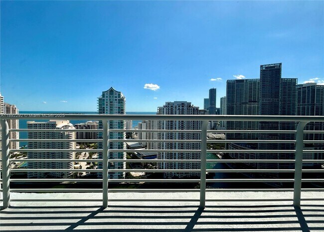 Building Photo - 325 S Biscayne Blvd