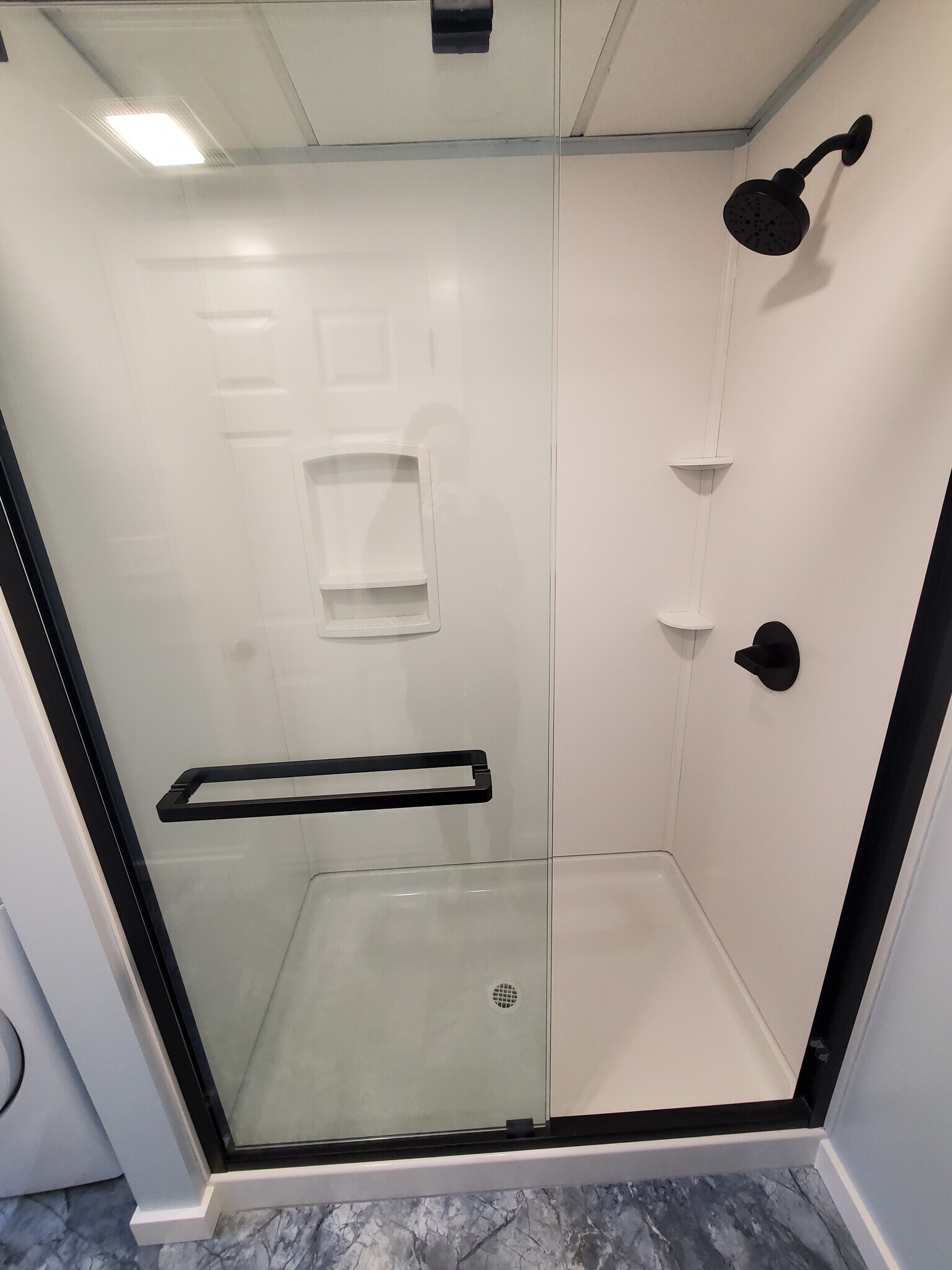 Bathroom / Laundry - 14 Rocket St