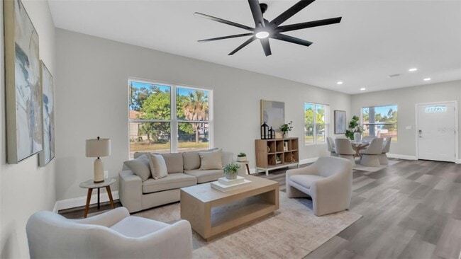 Building Photo - 1901 31st St S