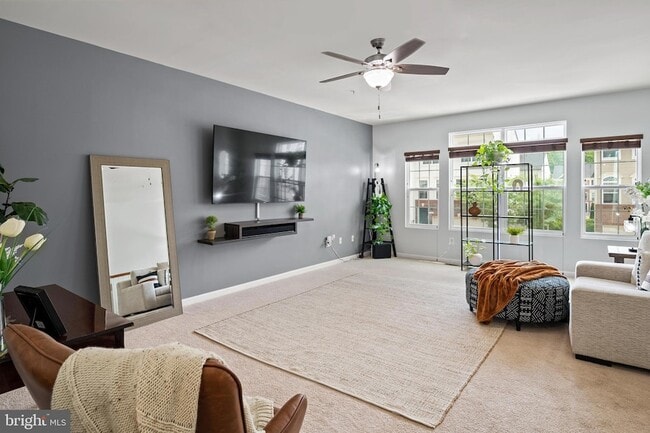 Building Photo - 7530 Stonehouse Run Dr