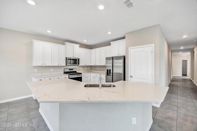 Building Photo - 135 Deer Trail