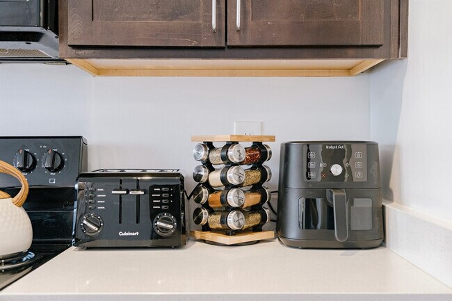 Building Photo - 11323 Hessler Rd