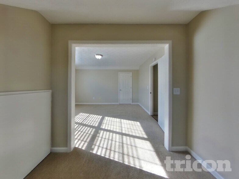 Building Photo - 1118 The by Way