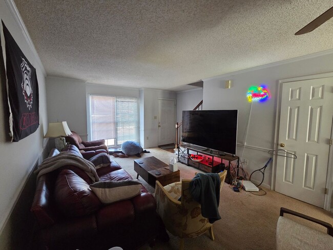 Building Photo - Lumpkin Square Apartments