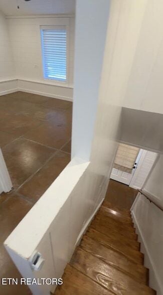 Building Photo - 167 Garden Rd