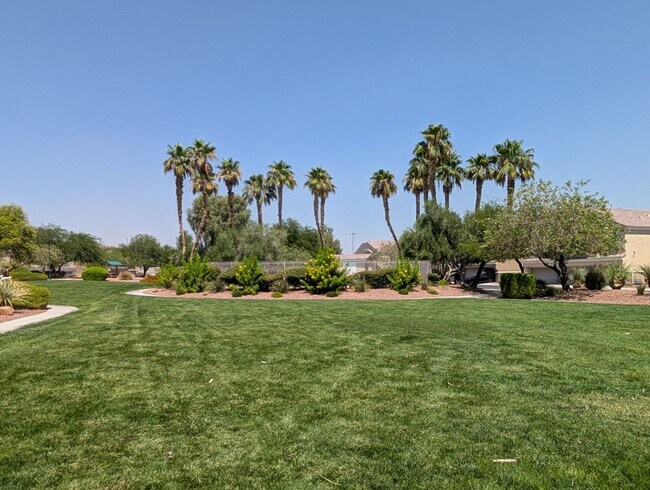 Building Photo - 2-STORY TOWNHOUSE FOR RENT IN ALIANTE NORT...