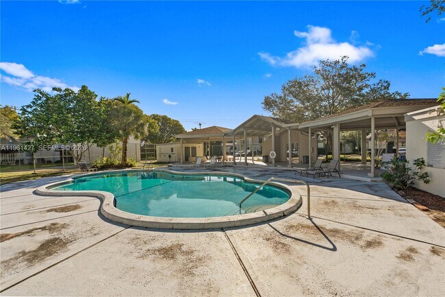 Building Photo - 9740 NW 10th St