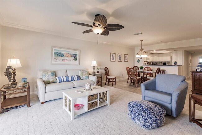 Building Photo - 1125 W Peppertree Dr