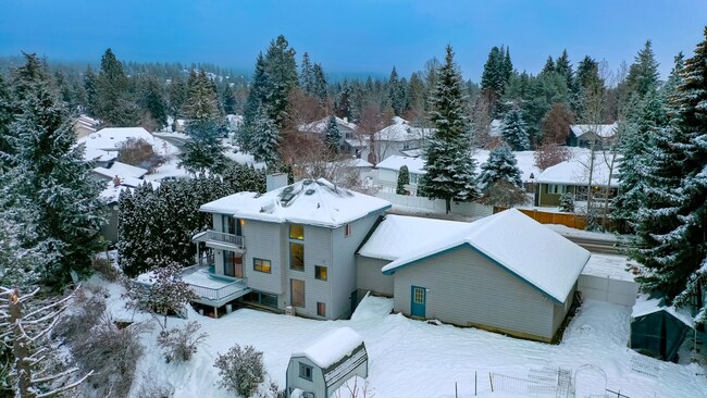 Building Photo - Two Story home with Finished basement- Hayden