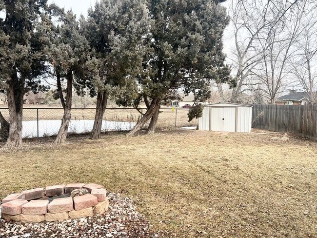 Building Photo - Beautifully Updated Modern Farmhouse 3 bed...