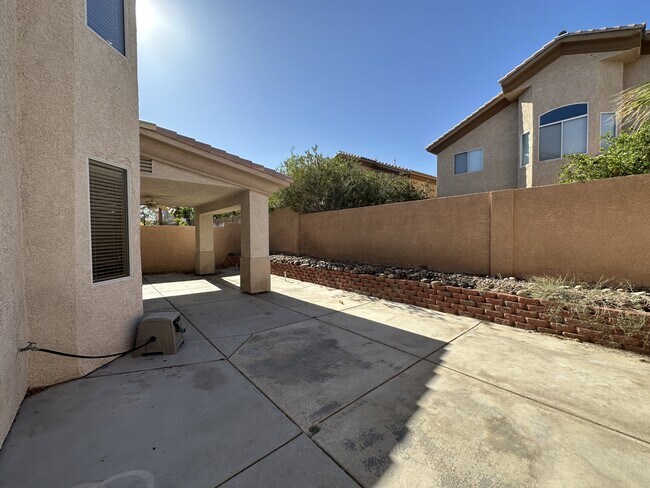 Building Photo - 8918 W Katie Ave